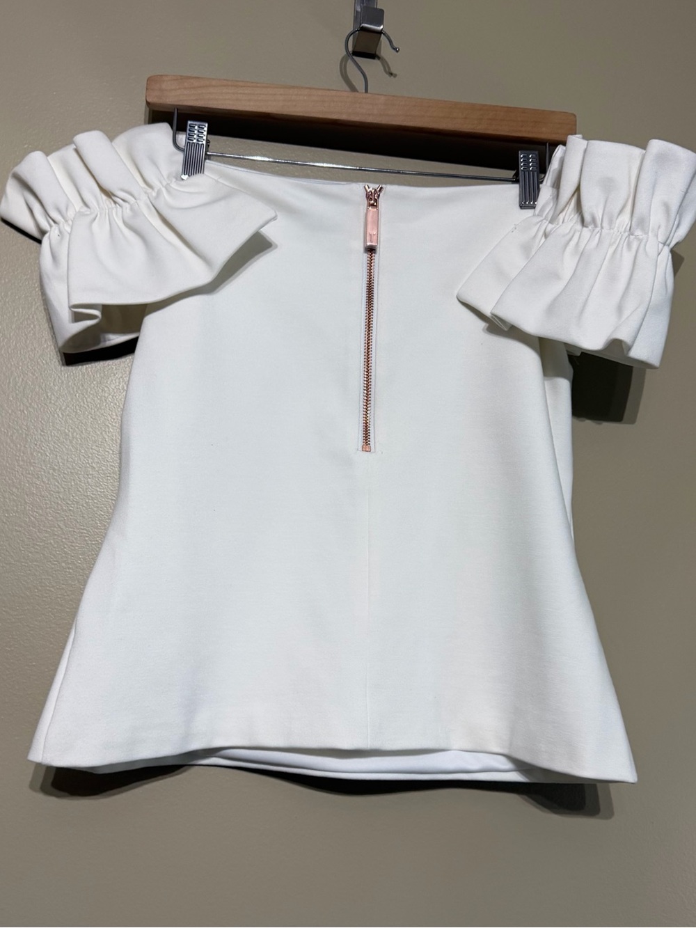 Ted Baker Bardot Ruffle Off Shoulder Top - Picture 10 of 16